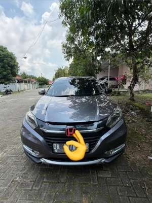 Jual bekas HRV SE 1.5 i-VTEC MATIC NIK 2015 PEMAKAIAN 2016,lokasi di Banjarbaru Kota