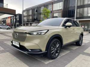 Jual bekas HRV SE 2023 SAND KHAQI KM 45rb PAJAK PANJANG TANGAN PERTAMA SIAP PAKAI,lokasi di  ,Jakarta Selatan