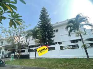 Hunian 2,5 Lantai Mewah Elegan Nyaman di Bintaro Sektor 9 im lokasi di Tangerang Selatan Kota, tersedia melalui melalui situs Olx