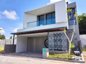 HUNIAN EKSKLUSIF dengan NUANSA RUMAHJEPANG MODERN DEKAT UGM lokasi di Sleman Kab., tersedia melalui melalui situs Olx