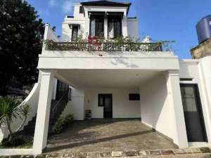 HUNIAN MEWAH MODERN CIPEDAK JAGAKARSA JAKARTA SELATAN lokasi di Depok Kota, tersedia melalui melalui situs Olx