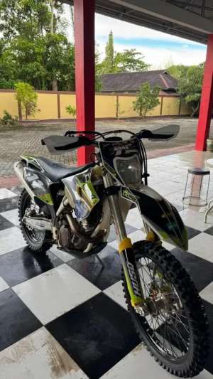 Jual bekas Husqvarna FE 350 2015,lokasi di Tapin  Kab.