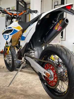 Jual bekas Husqvarna Supermoto 2018,lokasi di Banjarbaru Kota