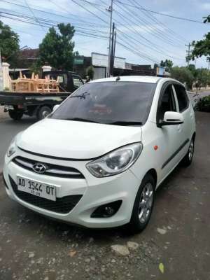 Jual bekas Hyundai i10 tahun 2012 Manual,lokasi di Sukoharjo Kab.
