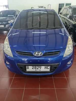 Jual bekas Hyundai i20 1.4 AT 2010 Biru,lokasi di Tangerang Kota