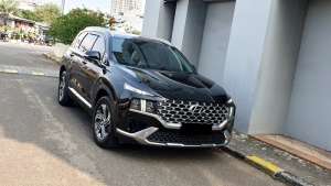 Jual bekas Hyundai Santafe Santa fe 2.2 D Diesel AT Hitam 2021,lokasi di Banten