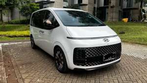 Jual bekas Hyundai Staria Putih White on Brown AT 2022,lokasi di  ,Tangerang Selatan Kota
