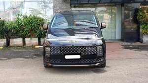 Jual bekas Hyundai staria signature 7 seater diesel 2021 pakai 2022 hitam,lokasi di Jakarta Utara