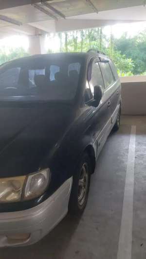 Jual bekas Hyundai Trajet 2006 Bensin,lokasi di Bekasi Kota