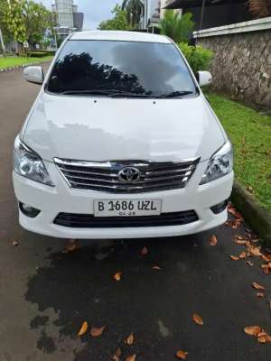 Jual bekas Innova 2013 2.0 V AT,lokasi di Tangerang Kota