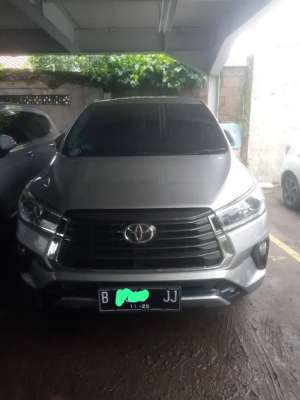 Jual bekas Innova 2.4 V AT tng pertama,lokasi di Jakarta Utara