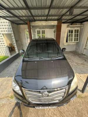 Jual bekas Innova diesel 2.4 V AT,lokasi di Makassar Kota