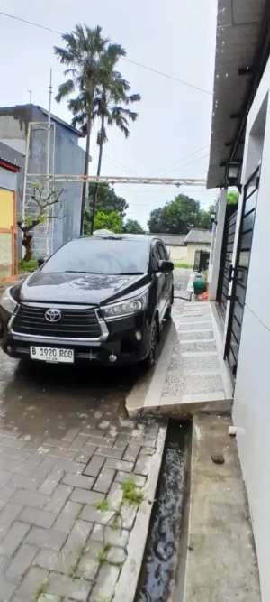 Jual bekas Innova diesel Hitam 2023,lokasi di  