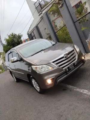 Jual bekas Innova G 2012 bensin metik,lokasi di Semarang Kota