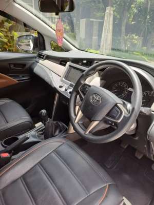 Jual bekas Innova G Bensin 2019 Manual,lokasi di Malang Kota