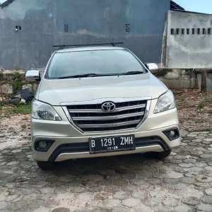 Jual bekas Innova Matic Barong 2013,lokasi di  