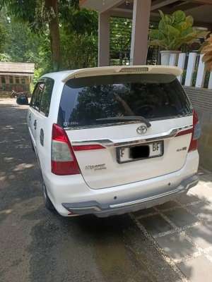 Jual bekas Innova putih istimewa,lokasi di Bogor Kota