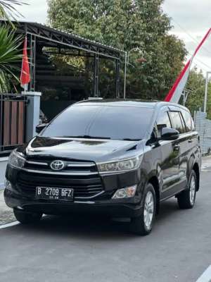 Jual bekas Innova Reborn 2.4 G diesel matic 2016,lokasi di Surabaya Kota