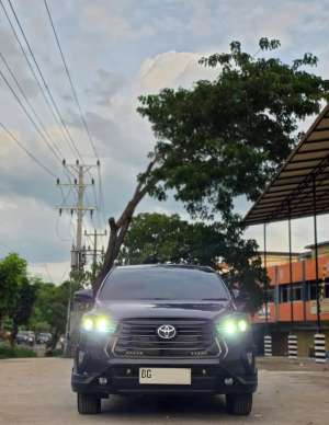 Jual bekas Innova Reborn 2.4 V Automatic 2021,lokasi di  