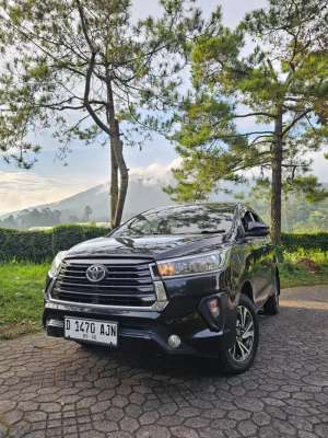 Jual bekas Innova Reborn G Diesel Matic 2021 Hitam,lokasi di Bandung Barat Kab.