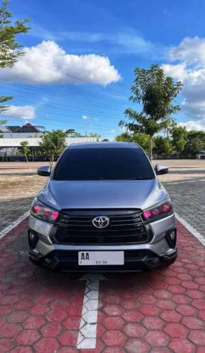 Jual bekas Innova Reborn V up Venturer Diesel Matic,lokasi di Yogyakarta Kota