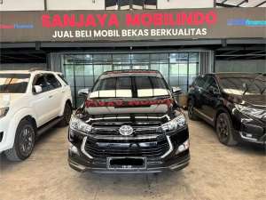 Jual bekas Innova Reborn Venturer 2.0 MT 20172018,lokasi di Palembang Kota
