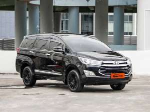 Jual bekas Innova V 2.0 MT 2018 pakai 2019,lokasi di Jakarta Selatan