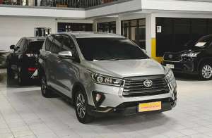 Jual bekas Innova venturer 2.4 matic 2022 basic V,lokasi di Surabaya Kota