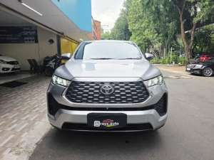 Jual bekas Innova Zenix G 2.0 Bensin CVT Km 41rb Service record,lokasi di Jakarta Pusat