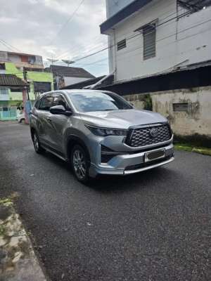 Jual bekas Innova Zenix G hybrid 2024,lokasi di Palembang Kota
