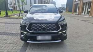 Jual bekas Innova Zenix Q Hybrid th 2023,lokasi di Jakarta Barat