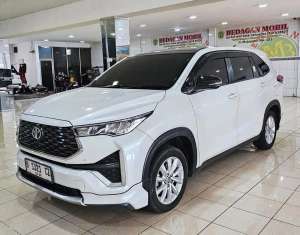 Jual bekas Innova Zenix V Modellista 2023,lokasi di Semarang Kota