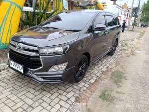 Jual bekas Inova ribbon metik solar G TRD,lokasi di Bandar Lampung Kota