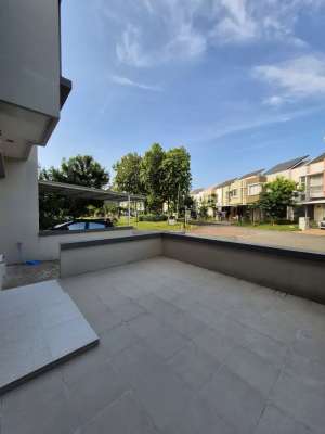 INTERIOR LIGHTING RUMAH DEPAN POOL cluster The SPRING CANARY GADING SERPONG lokasi di Tangerang Kab., tersedia melalui melalui situs Olx