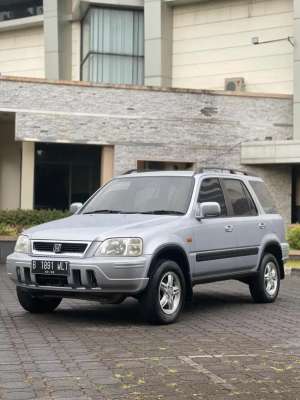 Jual bekas ISTIMEWA CRV 2.0 AT 2001 B ANTIK,lokasi di Bandung Kota