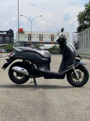 Jual bekas ISTIMEWA SCOOPY PRESTIGE 2024 Dijamin Pasti Bagus,lokasi di Jakarta Timur