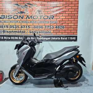 Jual bekas ISTIMEWA YAMAHA NEW NMAX TURBO 155 VVA YCVT TAHUN 2025 SILVER DOFF,lokasi di Jakarta Barat