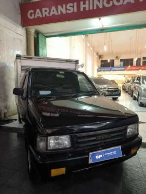 Jual bekas ISUZU 2010 PANTHER BOX 2.5 MT HITAM MURAH OTOMART 286 KENJERAN,lokasi di Surabaya Kota