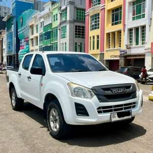 Jual bekas Isuzu D-Max 2017 4x4 DC MT Manual Diesel Putih,lokasi di Jakarta Utara