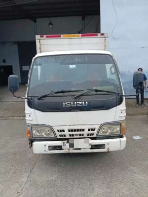 Jual bekas Isuzu Elf 2013 Diesel,lokasi di  ,Tangerang Kota