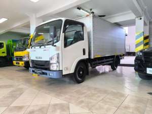 Jual bekas Isuzu ELF 4rdLong Th2021 Box Antik,lokasi di Sidoarjo  Kab.