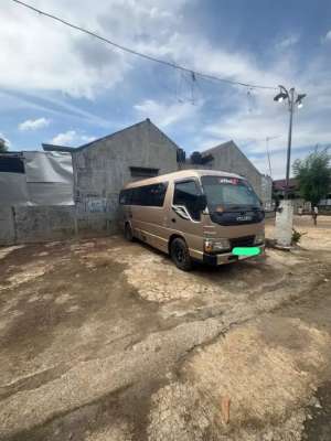 Jual bekas Isuzu Elf Long NKR 2012,lokasi di  ,Depok Kota