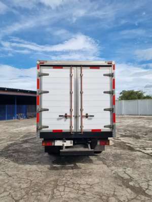 Jual bekas Isuzu NKR55 truk double box. Truck pick up dutro fuso colt engkel,lokasi di Bandung Kota