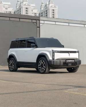 Jual bekas J6 IWD 2025 4x4 AWD,lokasi di Jakarta Utara