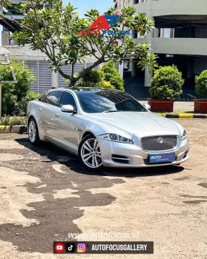 Jual bekas Jaguar XJL 3.0 V6 AWD Fullspec AT Silver NIK 2013,lokasi di Jakarta Utara