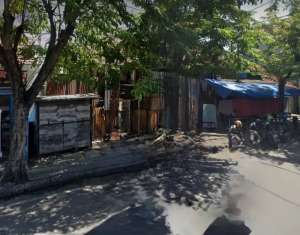 Jalan Raya Simokerto Dekat kenjeran Surabaya Timur Rumah Hitung Tanah lokasi di Surabaya Kota, tersedia melalui melalui situs Olx
