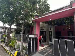 JARANG ADA Rumah Murah di Babatan Pilang dekat Gunungsari Pratama lokasi di Surabaya Kota, tersedia melalui melalui situs Olx