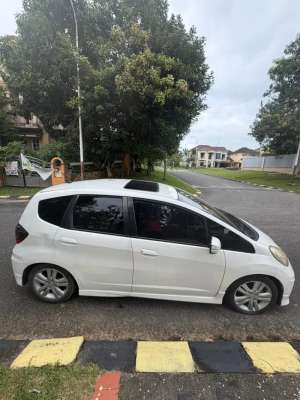 Jual bekas Jazz 2012 matic,lokasi di Balikpapan Kota