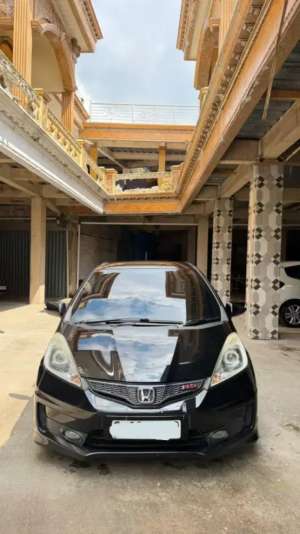 Jual bekas JAZZ RS AT 2012 MATIC,lokasi di Jakarta Pusat