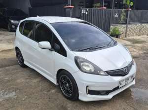 Jual bekas Jazz rs automatic 2013 paten, KM 87 rb.,lokasi di Balikpapan Kota